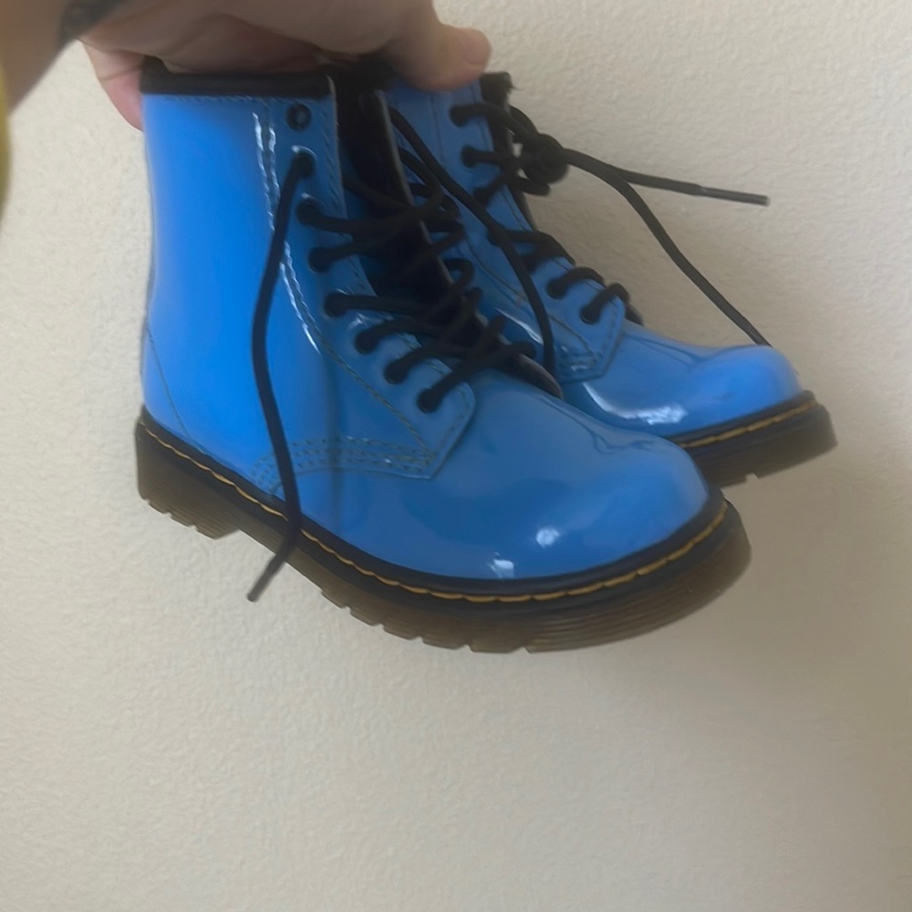 The cutest dr.martens boots